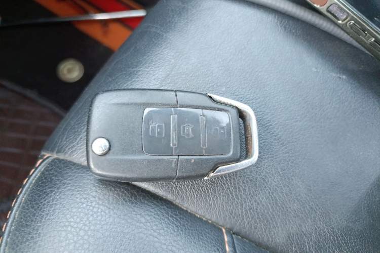 Used BAIC Off-Road BJ40 2016 40L 2.3T Automatic All-Wheel Drive Premium Edition Vehicle Key