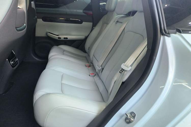 Used Leapmotor C01 2023 Range-Extended 216 Comfort Edition Left Rear Seat