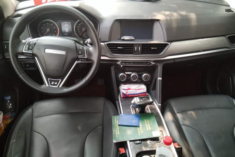 Used Haval H6 2019 Sport Edition 1.5T Automatic Two-Wheel Drive Elite Model China VI Center Console