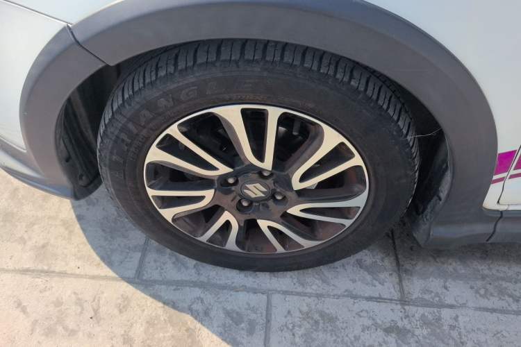 Used Suzuki Swift 2016 1.5L Automatic Fashionable Coolplay Edition
