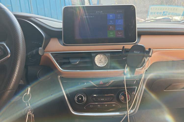 Used Wuling Hongguang S3 2018 1.5T Manual Luxury Model China V Standard