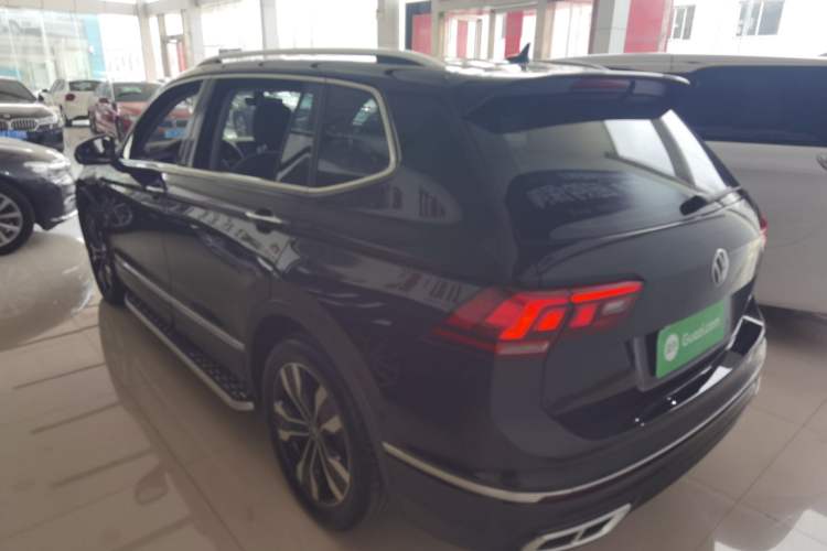 Used Volkswagen Tiguan L 2024 Outstanding Model 330TSI Automatic Two-Wheel Drive R-Line Dragon Glory Edition
