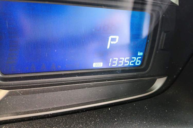 Used Chevrolet Trax 2016 1.4T Automatic Two-Wheel Drive Comfort Version with Sunroof Odometer Close Up