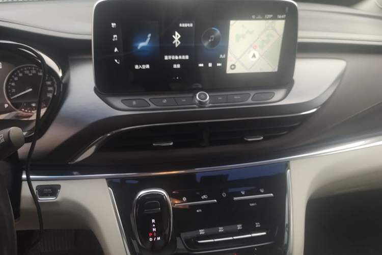 Used Buick GL8 2020 Land Business Class 652T Luxury Model Audio And AC Panel