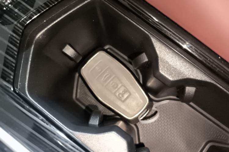 Used Geely Auto Monjaro L 2024 2.0TD High-Power Automatic Two-Wheel Drive Yunqi Version