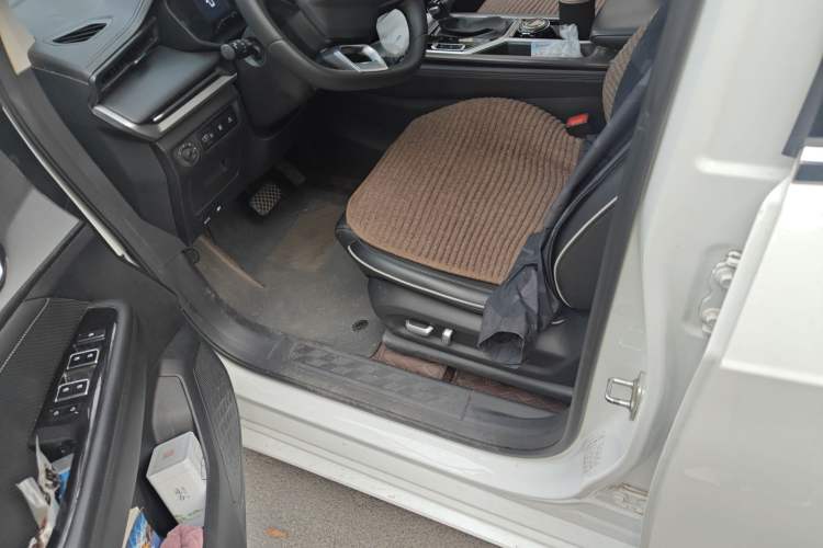 Used Wuling Jiachen 2022 1.5T CVT Deluxe Flagship Edition Driver Seat