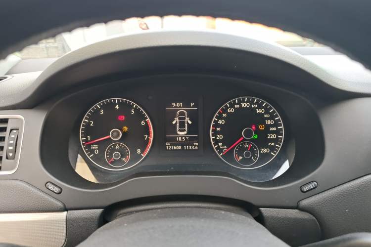 Used Volkswagen Sagitar 2014 Revised Version 1.4TSI Automatic Luxury Edition Instrument Cluster