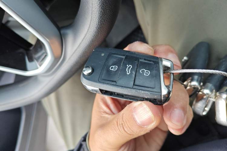 Used Volkswagen Tacqua 2023 200TSI DSG Joy-Connect Edition