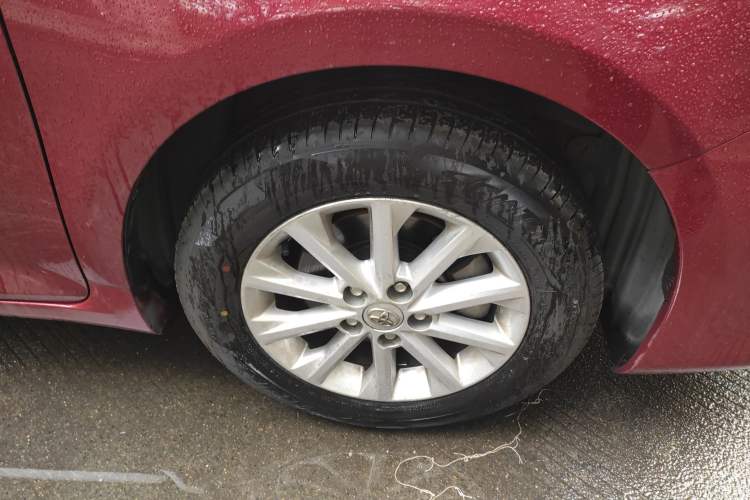 Used Toyota Camry 2015 2.0E Elite Edition
