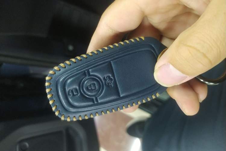 Used Ford Escape 2020 EcoBoost 245 Two-Wheel-Drive Titanium Edition