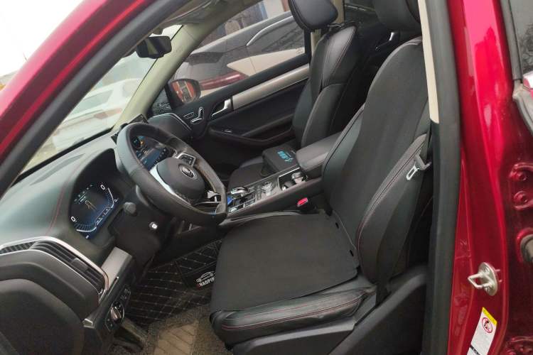 Used BYD Tang New Energy 2018 DM 2.0T All-Wheel Drive Smart Connectivity Luxury Model 7 Seats China V Emission Standard