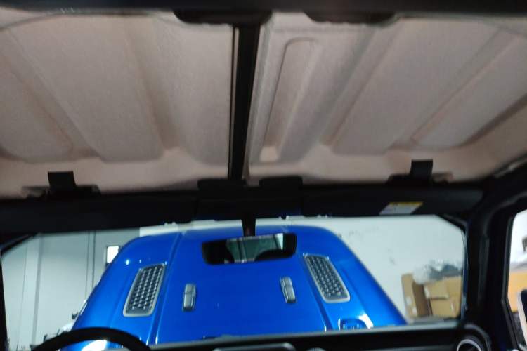 Used Jeep Wrangler 2018 2.0T Sahara Four-Door Edition
