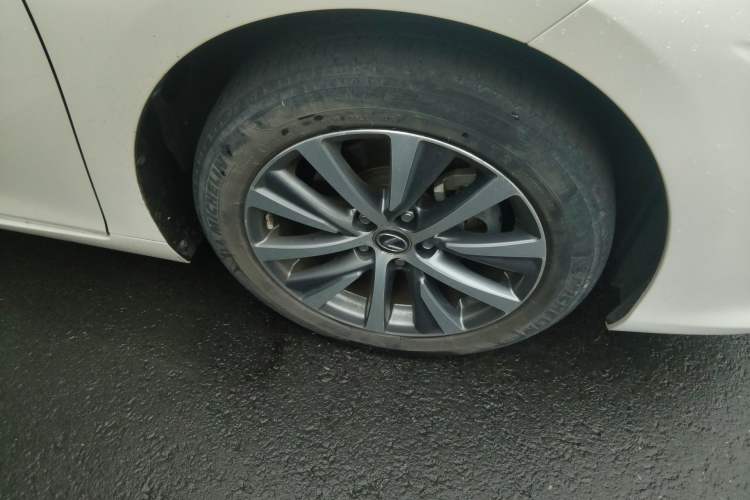 Used Lexus ES 2020 200 Excellence Edition