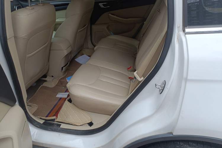 Used Zotye Domy X5 2017 Platinum Edition 1.5T Manual Luxury Model Left Rear Seat