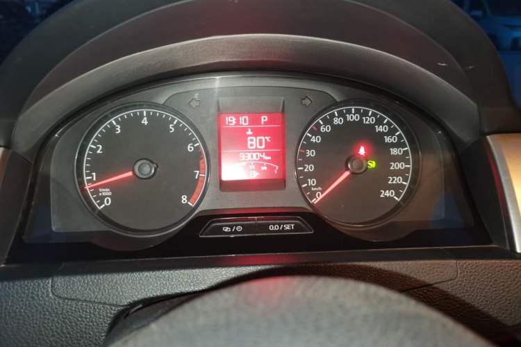 Used Volkswagen Santana 2015 1.6L Automatic Comfort Edition Instrument Cluster