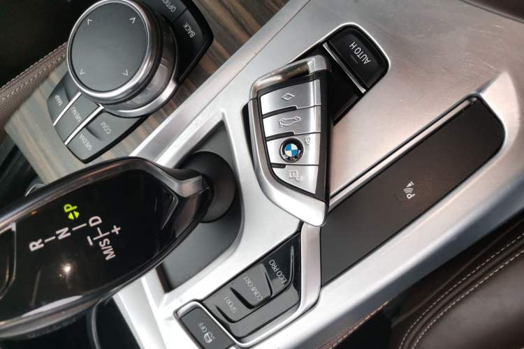 Used BMW 5 Series 2018 530Li Leading Edition Luxury Package
