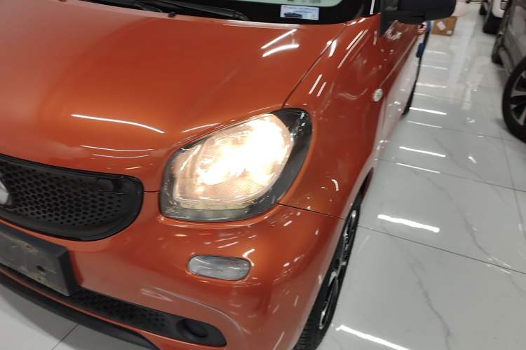 Used smart forfour 2016 1.0L 52 kW Passion Edition