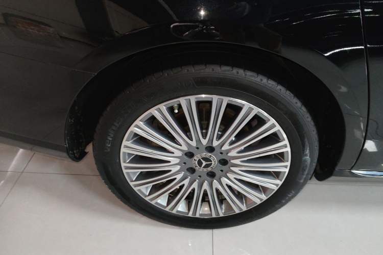 Used Mercedes-Benz E-Class 2021 Facelift E 300 L Stylish Edition
