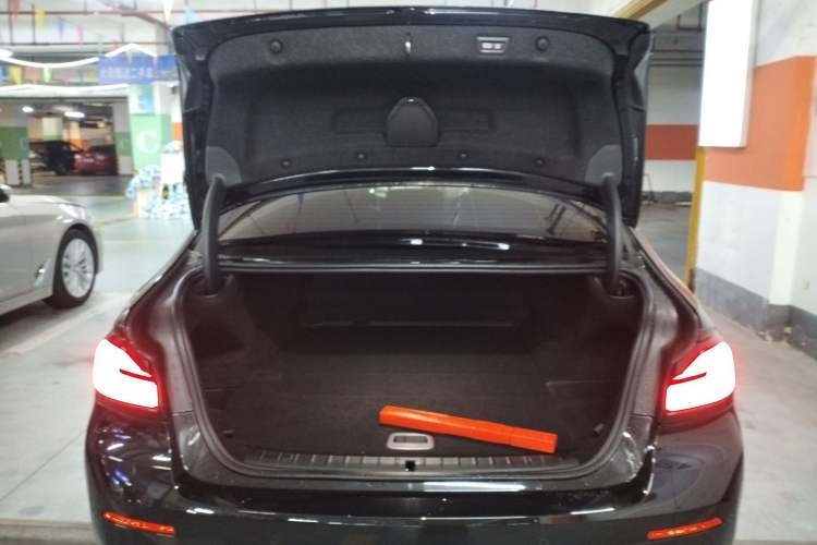 Used BMW 5 Series New Energy 2021 535Le Luxury Package
