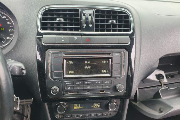 Used Volkswagen Polo 2012 1.4TSI GTI Audio And AC Panel