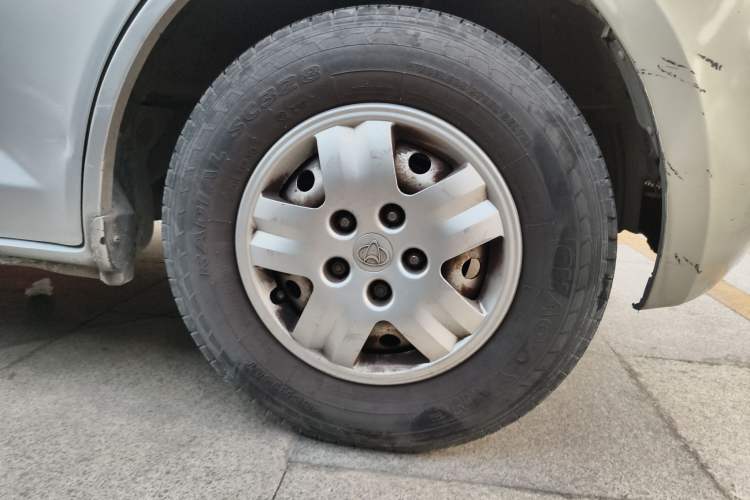 Used CHANGAN KAICHENG Ruixing M80 2018 1.5L Base Model Van Semi-Blind Window Flat Roof Rear-Hinged Doors 4G15S