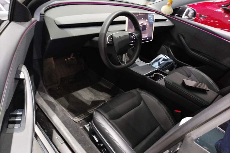 Used Tesla Model 3 2025 Rear-Wheel-Drive Version
