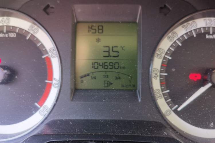 Used Skoda Rapid 2018 1.6L Manual Standard Edition