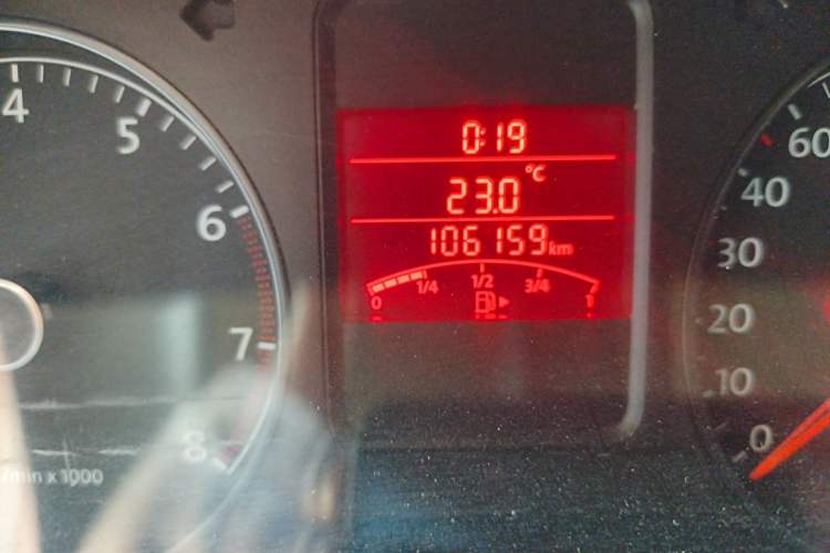 Used Volkswagen Polo 2011 1.4L Manual ZhiShang Edition
