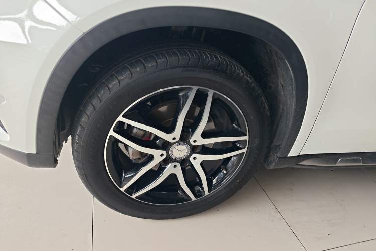 Used Mercedes-Benz GLA 2015 GLA 220 4MATIC Fashion Model
