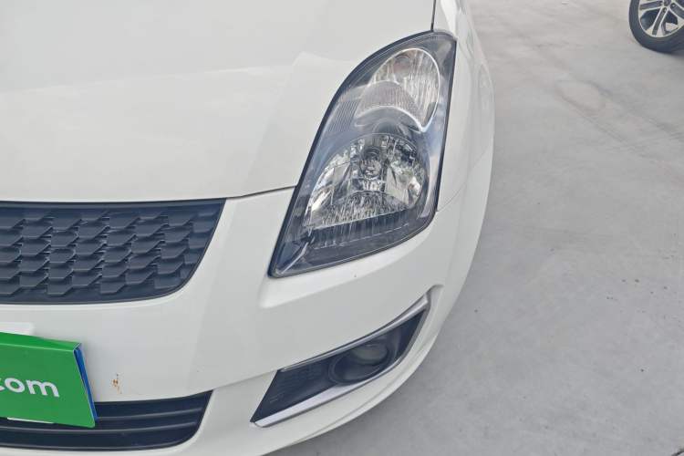 Used Suzuki Swift 2016 1.5L Manual Fashion Model
