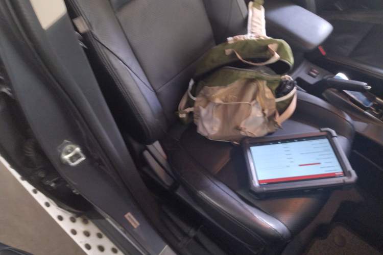 Used Mitsubishi Outlander 2016 2.4L 4x4 Elite Edition 5 Seats Right Front Seat