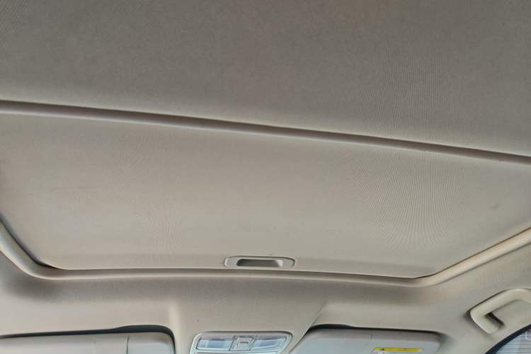 Used Dongfeng Fengon 580 2016 1.8L Manual Comfort Model Headliner