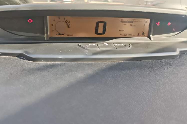 Used Citroen C-Quatre 2016 Classic Sedan 1.6L Manual - Premium Version Instrument Cluster