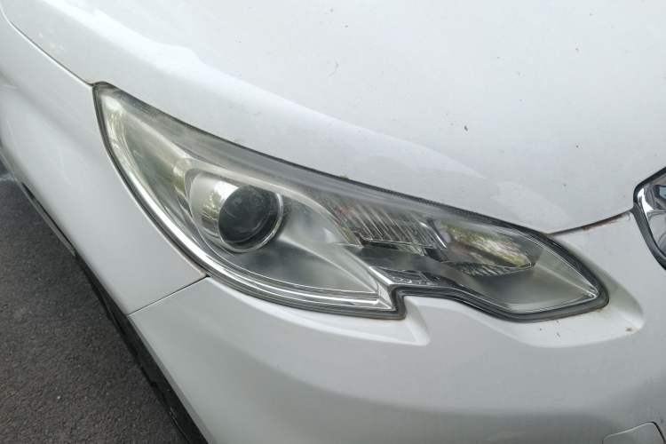 Used Peugeot 2008 2014 1.6L Manual Fashion Edition Right Front Headlight