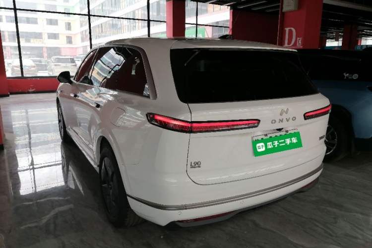 Used ONVO Luxeed L90 2025 Model—Max Six-Seater Version Rear Left 45 Deg