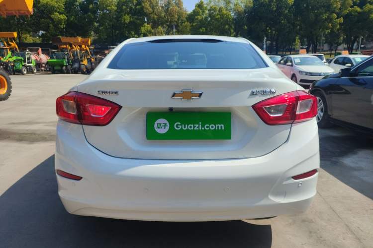 Used Chevrolet Cruze 2017 1.5L Automatic Pioneer Sunroof Edition