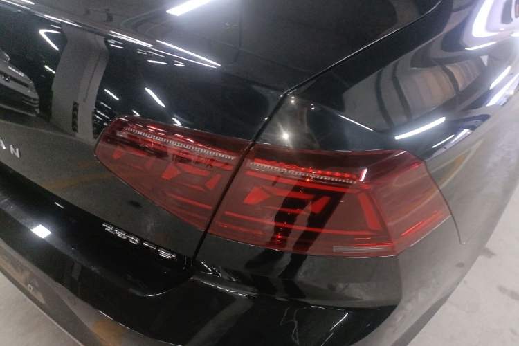 Used Volkswagen Magotan 2023 2 Million Units Limited-Edition 280TSI DSG Comfort Version
