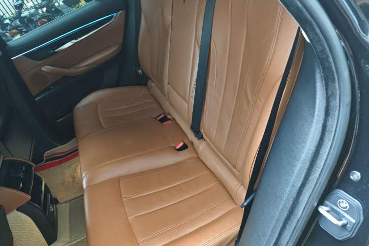 Used BMW X6 2015 xDrive28i Left Rear Seat