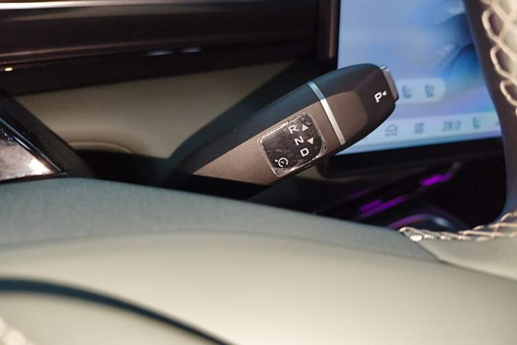 Used Deepal S07 2025 215Max Deep Blue Intelligent Driving AD PRO Range-Extended Version
