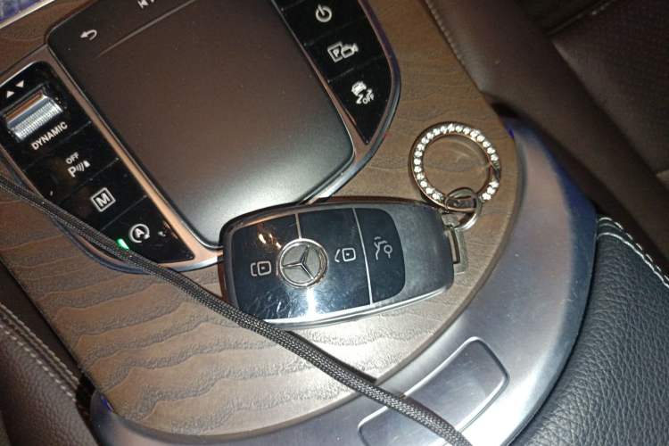 Used Mercedes-Benz GLC 2022 Refreshed GLC 300 L 4MATIC Dynamic Edition Vehicle Key