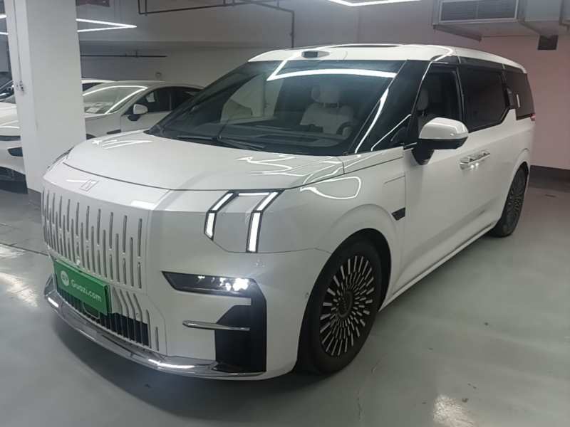 Used Zeekr 009 2024 7-Seater Aisle Version 108 kWh