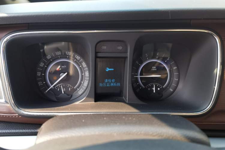 Used Buick GL8 2017 25S Comfort Version China V Standard
