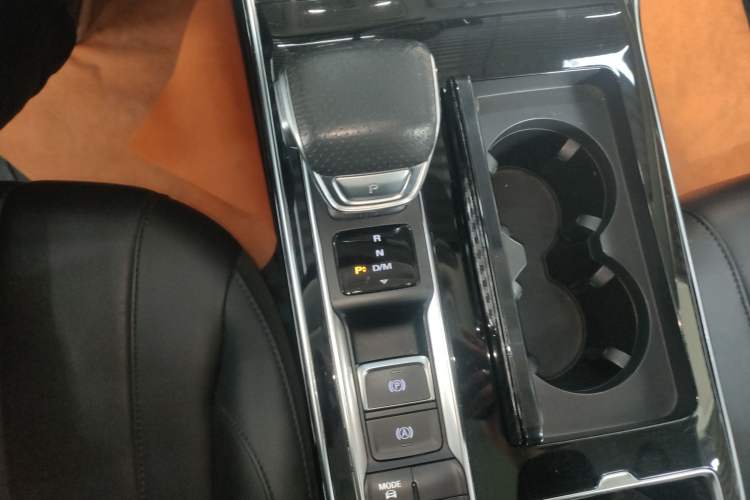 Used Roewe RX5 MAX 2019 300TGI Automatic 4G Connect Luxury Edition