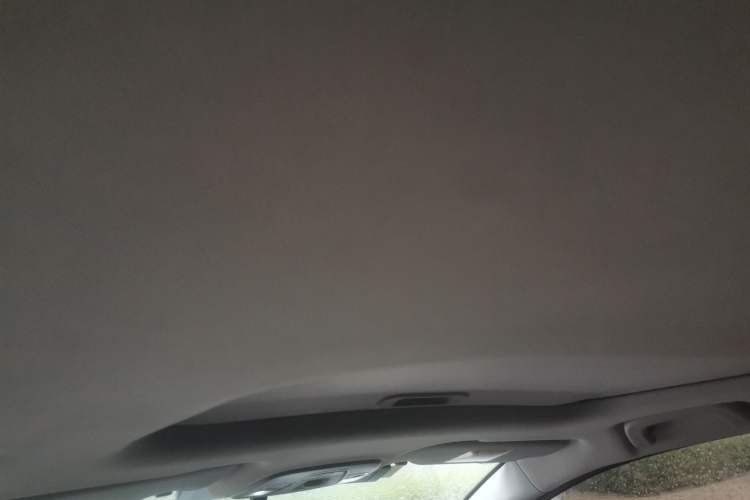 Used Geely Auto Vision X3 2021 PRO 1.5L Manual Elite Model Headliner