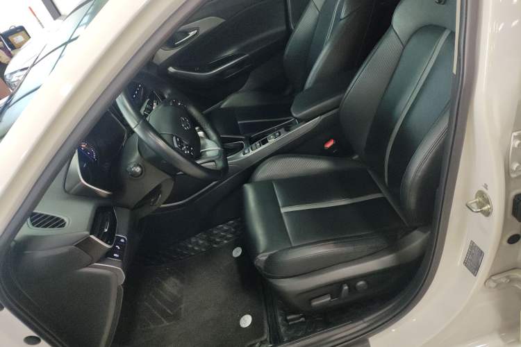 Used Hyundai Lafesta 2019 280TGDi Smart Speed Version China VI Standard Left Front Seat