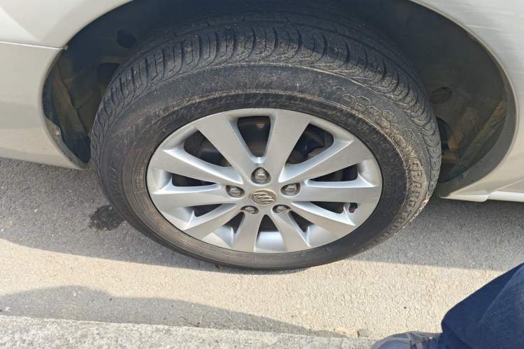 Used Buick GL8 2014 2.4L Classic Edition