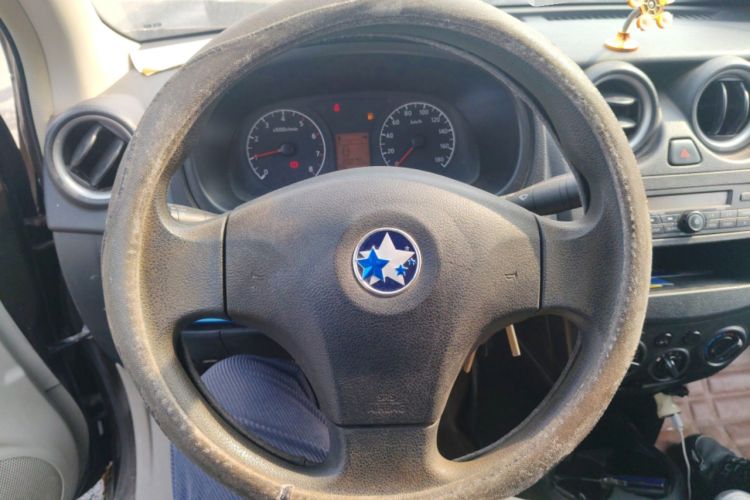 Used Venucia R30 2014 1.2L Manual Enjoyment Edition Steering Wheel