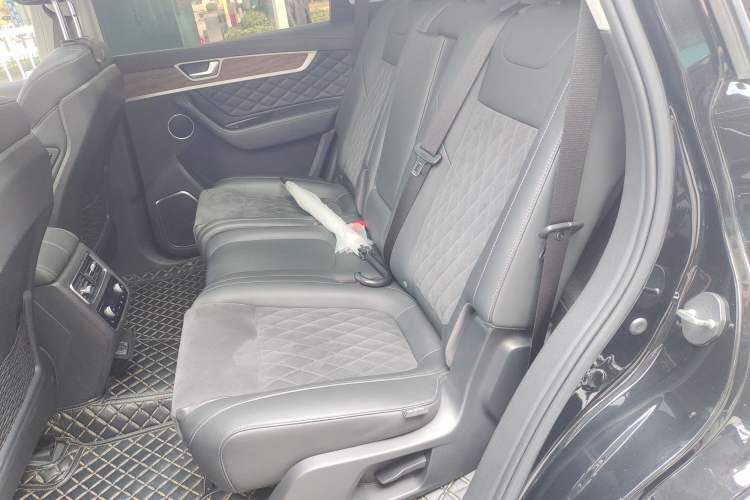 Used Hongqi HS7 2021 2.0T DCT Two-Wheel Drive Smart Connect Flagship Edition
