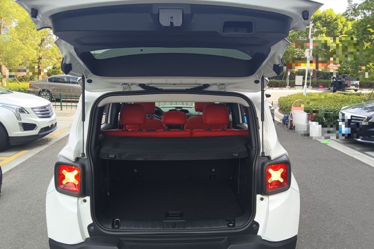 Used Jeep Renegade 2017 180T Automatic High-Energy Version