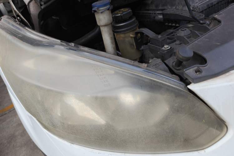 Used Ford Transit 2017 2.0T Diesel Multi-Function Commercial Vehicle Mid-Drive Mid-Roof China V Standard Right Front Headlight